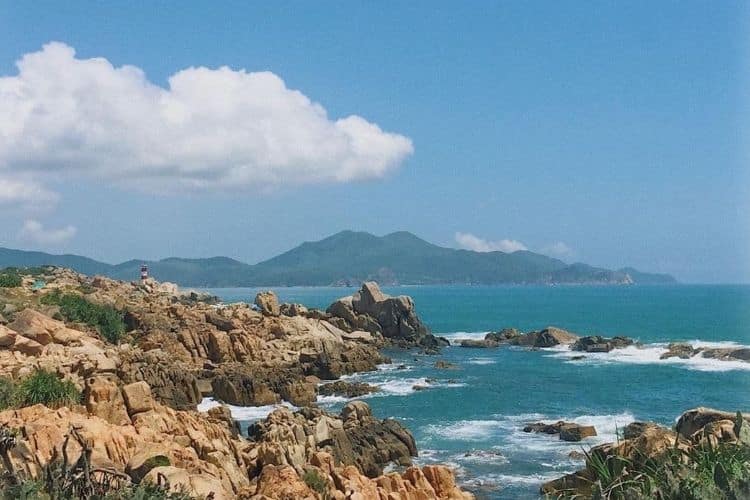 Vẻ đẹp yên bình ở bán đảo Đầm Môn Nha Trang